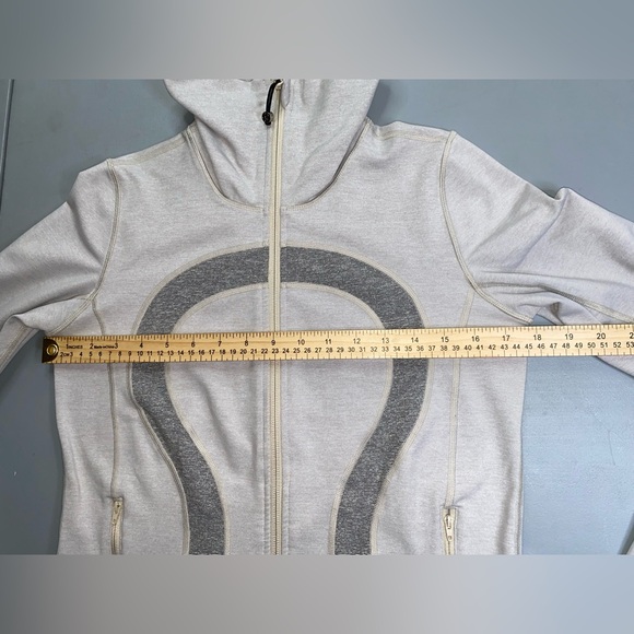 Lululemon In Stride Jacket - Picture 11 of 13
